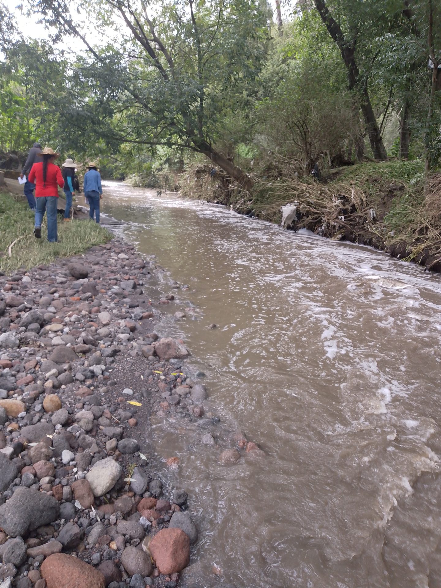 Recorrido para monitoreo de agua en la Cuenca Atoyac